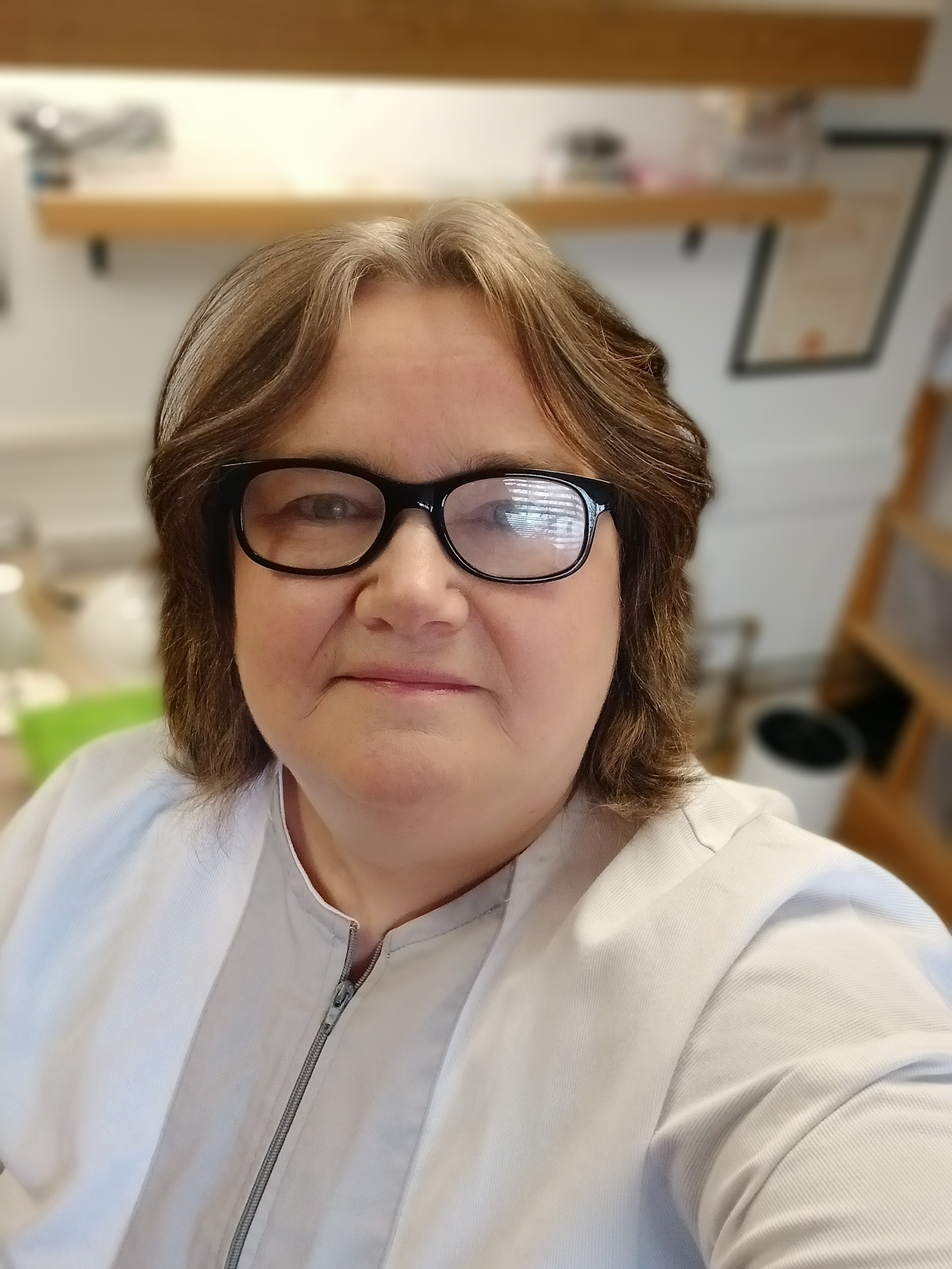 Esther van Meegdenburg, EVM Nagels